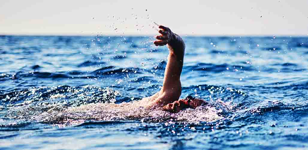what is deep water swimming