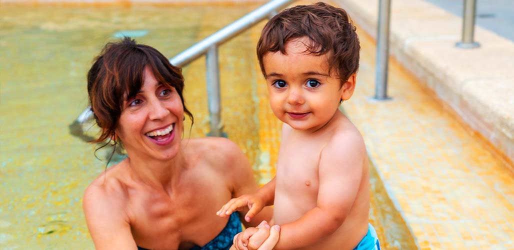 how to teach a one year old to swim
